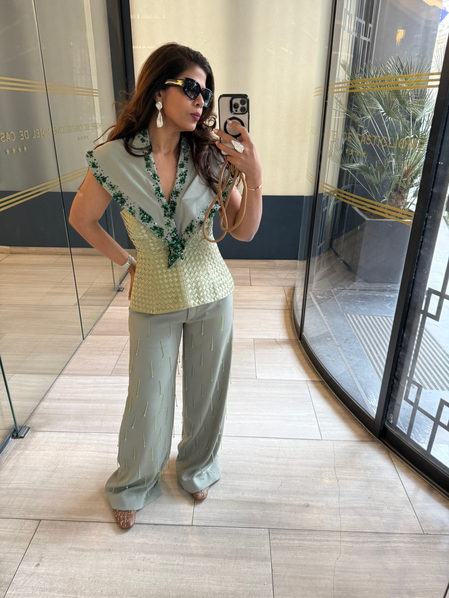 Vaillant show outfit